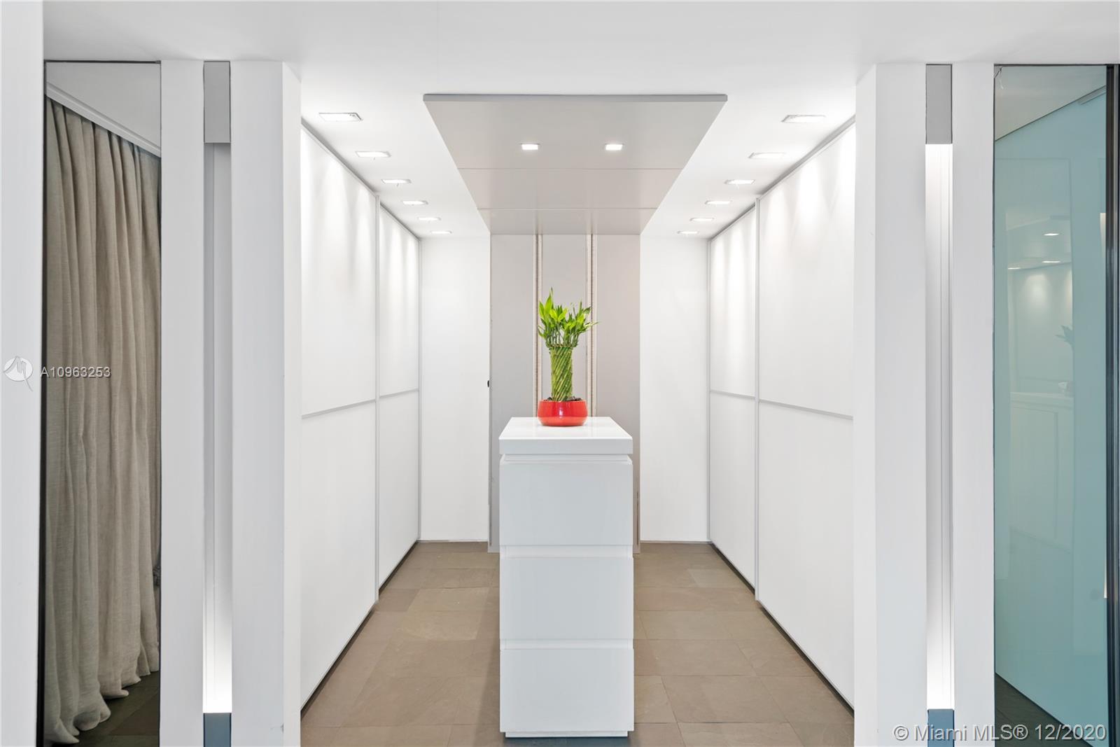 CAPE FLORIDA SUB SEC 3 - Residential