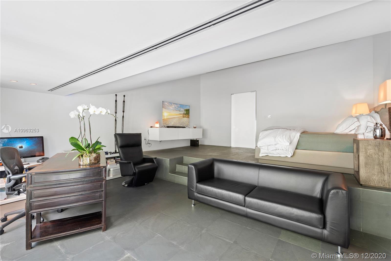 CAPE FLORIDA SUB SEC 3 - Residential