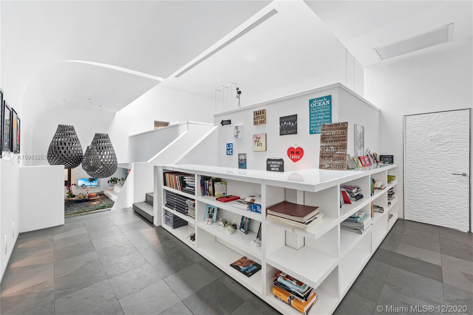 CAPE FLORIDA SUB SEC 3 - Residential