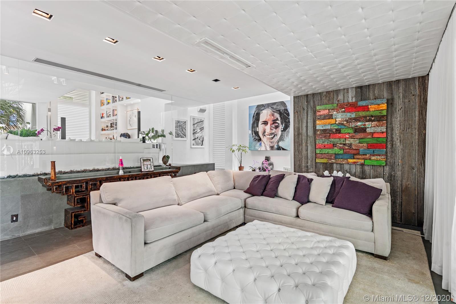 CAPE FLORIDA SUB SEC 3 - Residential