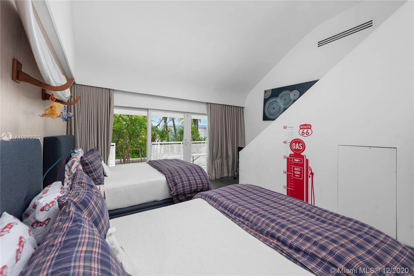 CAPE FLORIDA SUB SEC 3 - Residential