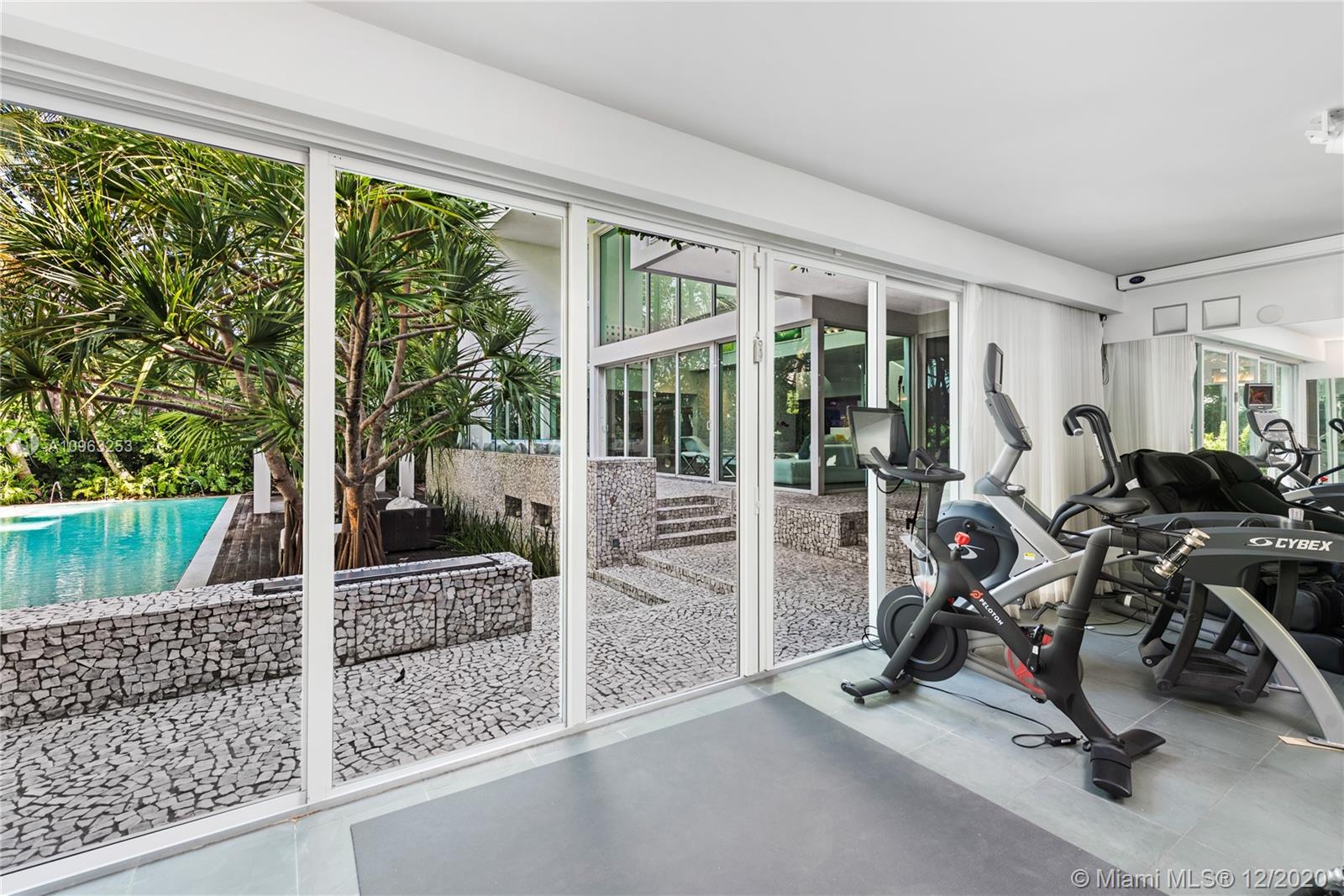 CAPE FLORIDA SUB SEC 3 - Residential