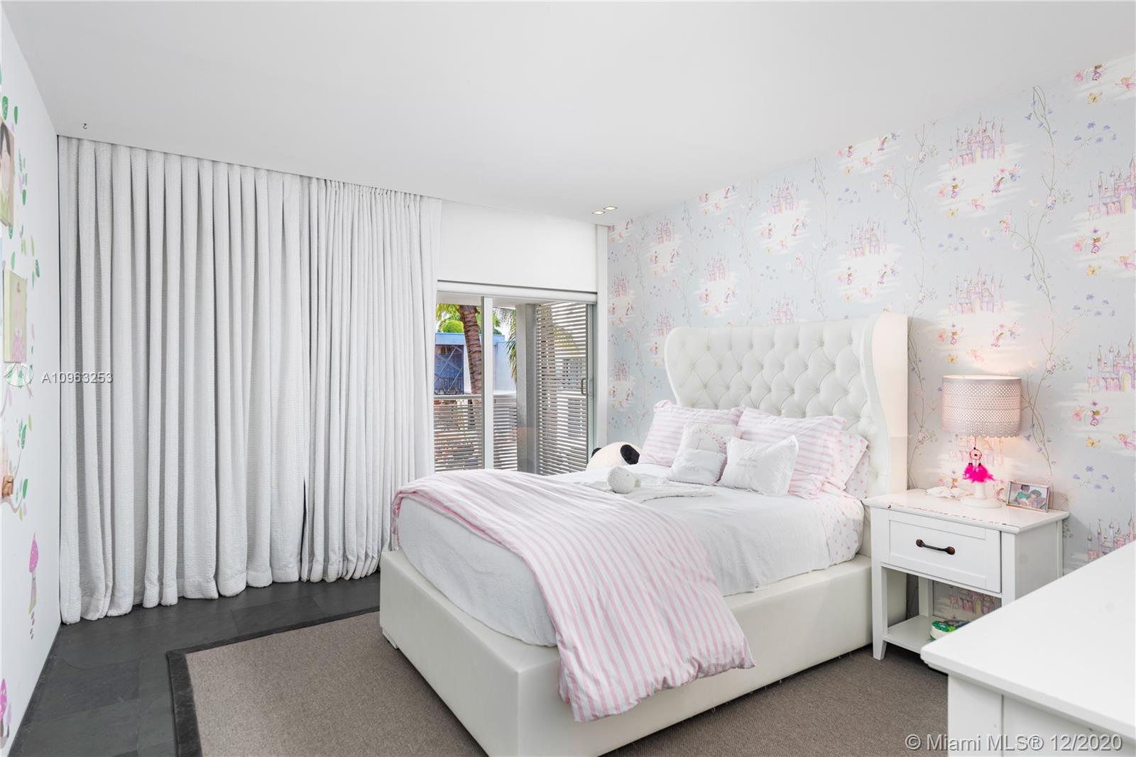 CAPE FLORIDA SUB SEC 3 - Residential