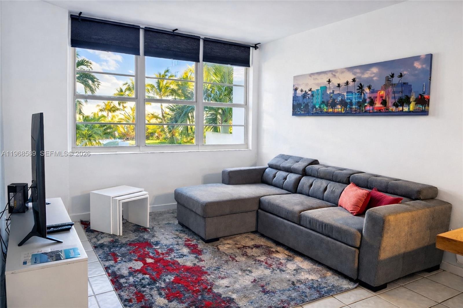 THE DECOPLAGE CONDO - Residential