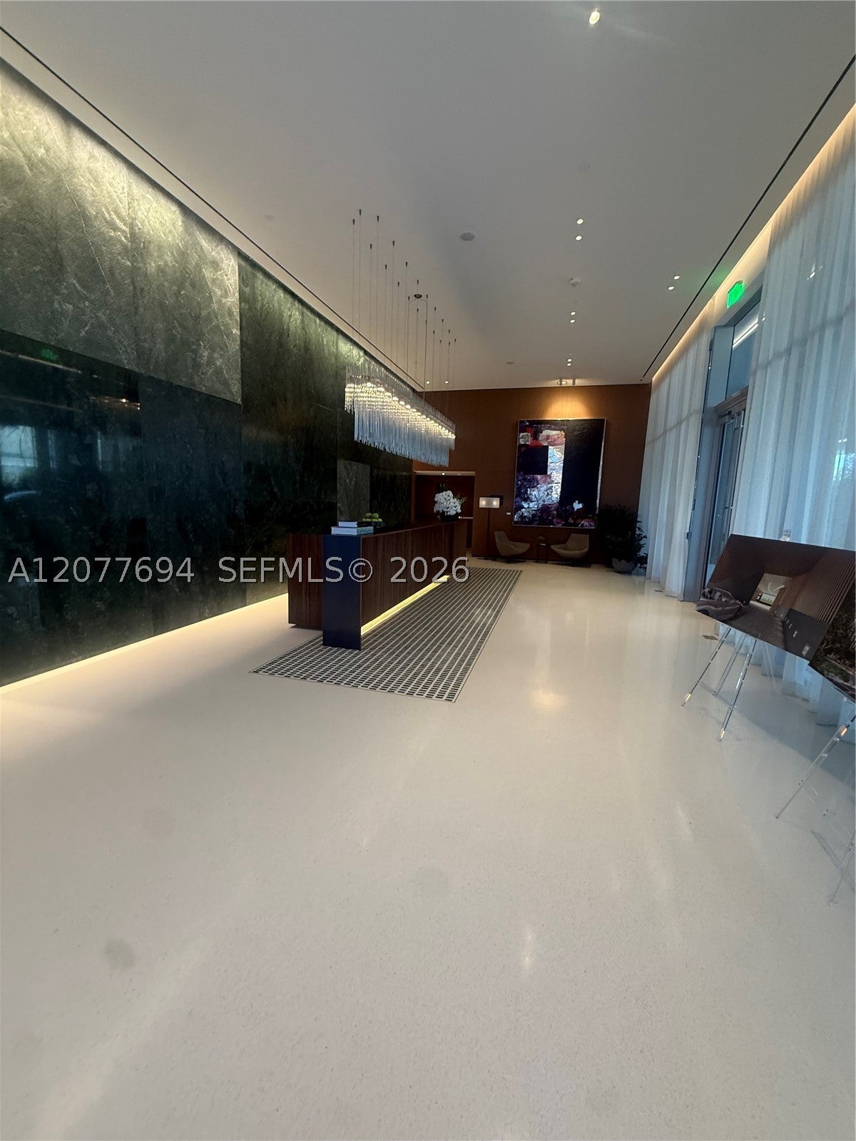 1400 Biscayne Blvd 209