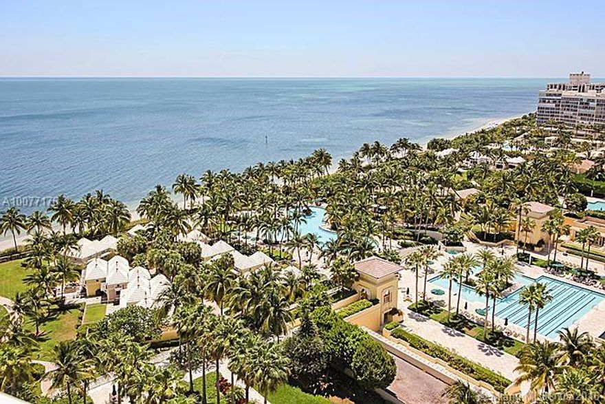 PENTHOUSE, 3 bedrooms, 5.5 bath unit with commanding views to ocean, bay, city lights, and KB coastline! Spacious, 3084 sq.ft. floor plan provides an open kitchen with family room, formal dining room and housekeeper's room with private bath! Designer finished interior features marble floors, custom woodwork and detailed finishing! TEN FOOT CEILINGS! 2 large terraces, 3 parking spaces.