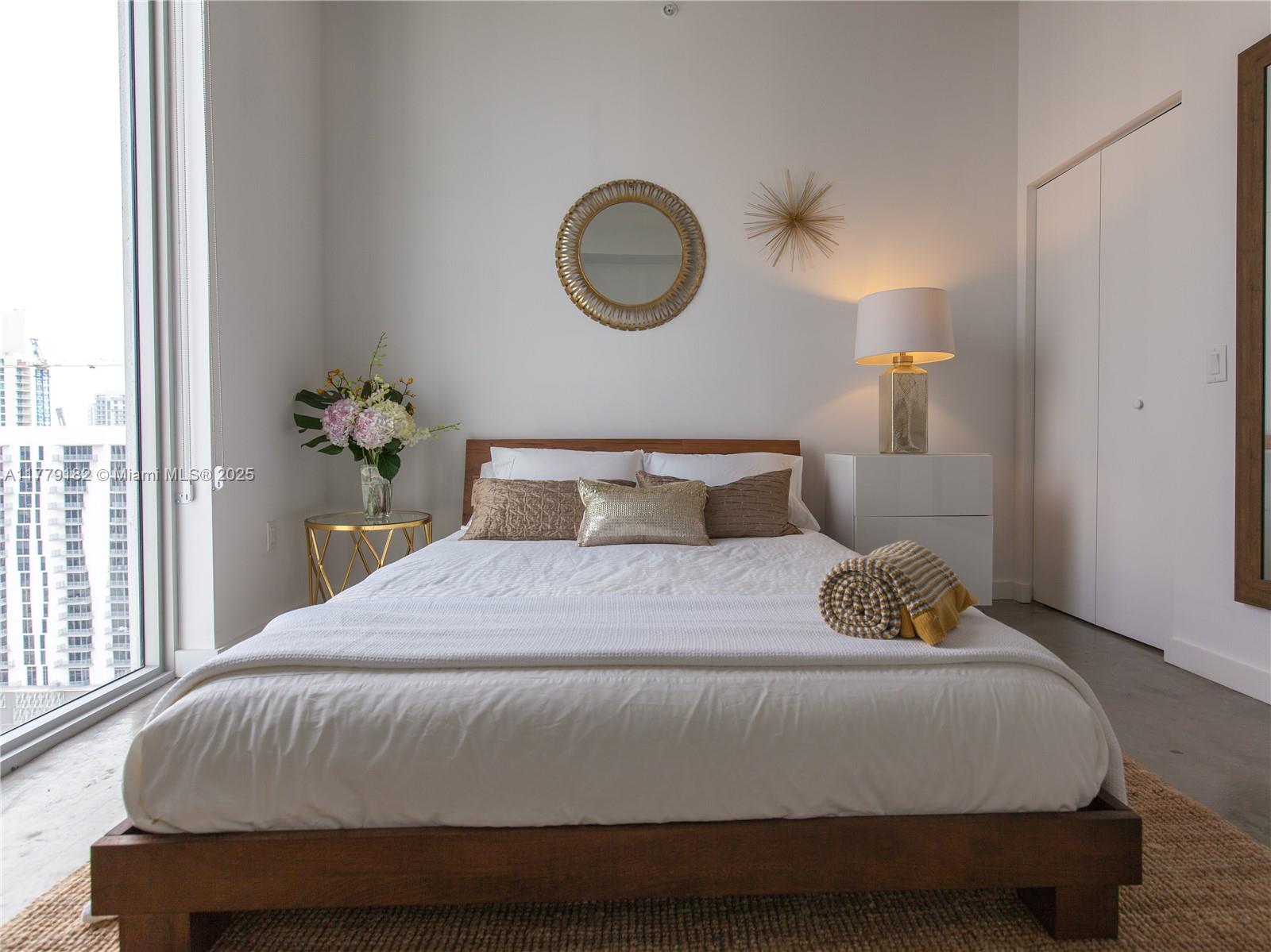 CENTRO CONDO - Residential