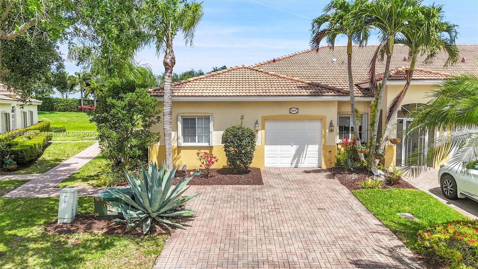 BAYWINDS POD H - Residential Lease