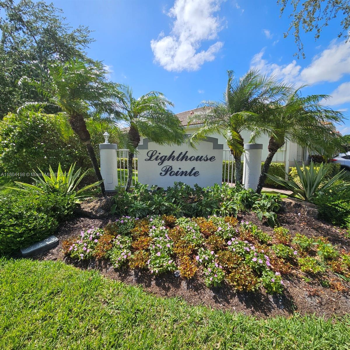 BAYWINDS POD H - Residential Lease