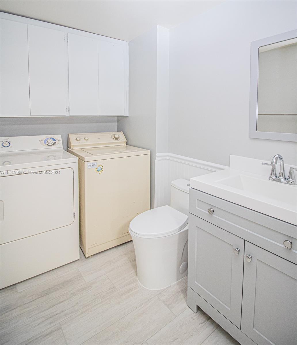 GLENWOOD TWNHS - Residential Lease