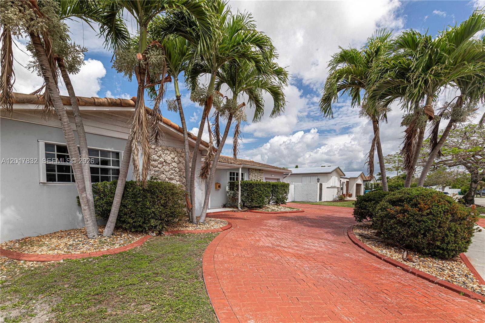 1720 SW 98th Ct