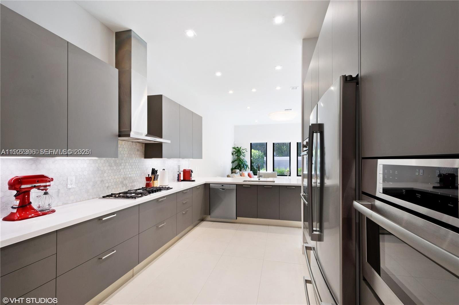 PRESERVE AT EMERALD HILLS - Residential