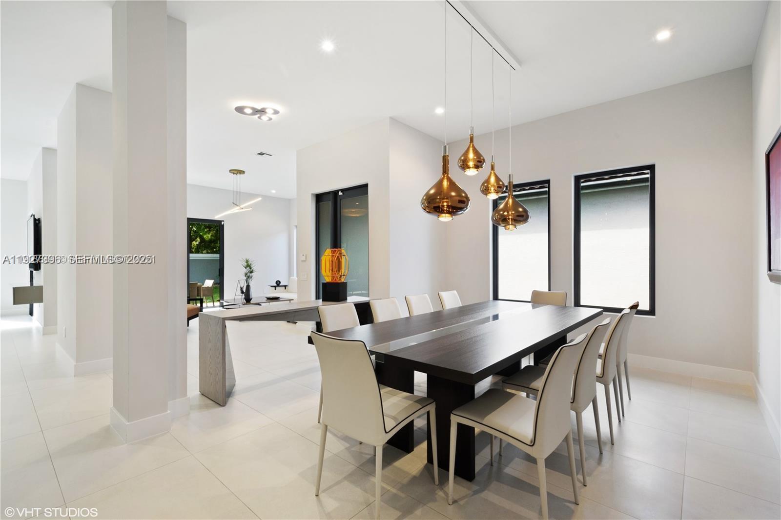 5883 W Brookfield Cir W