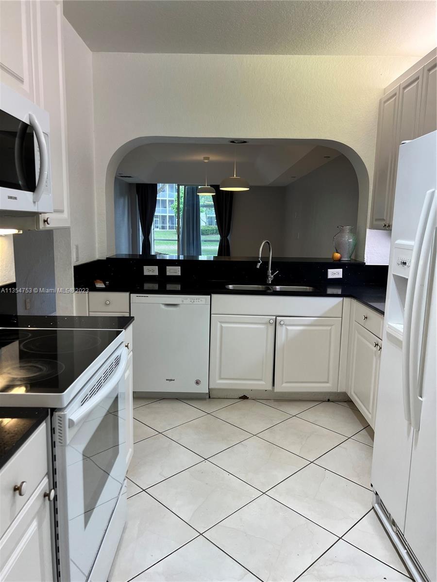 CAPTIVA CONDO D - Residential Lease