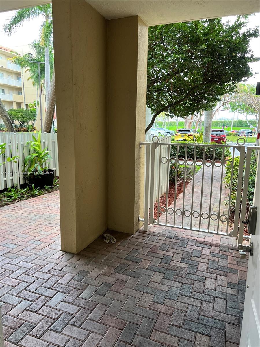 CAPTIVA CONDO D - Residential Lease