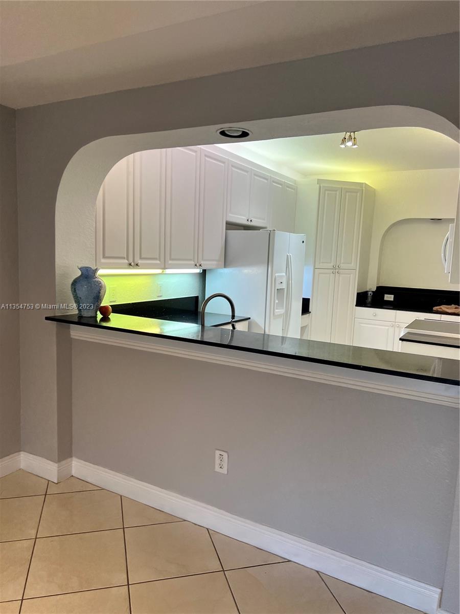 CAPTIVA CONDO D - Residential Lease