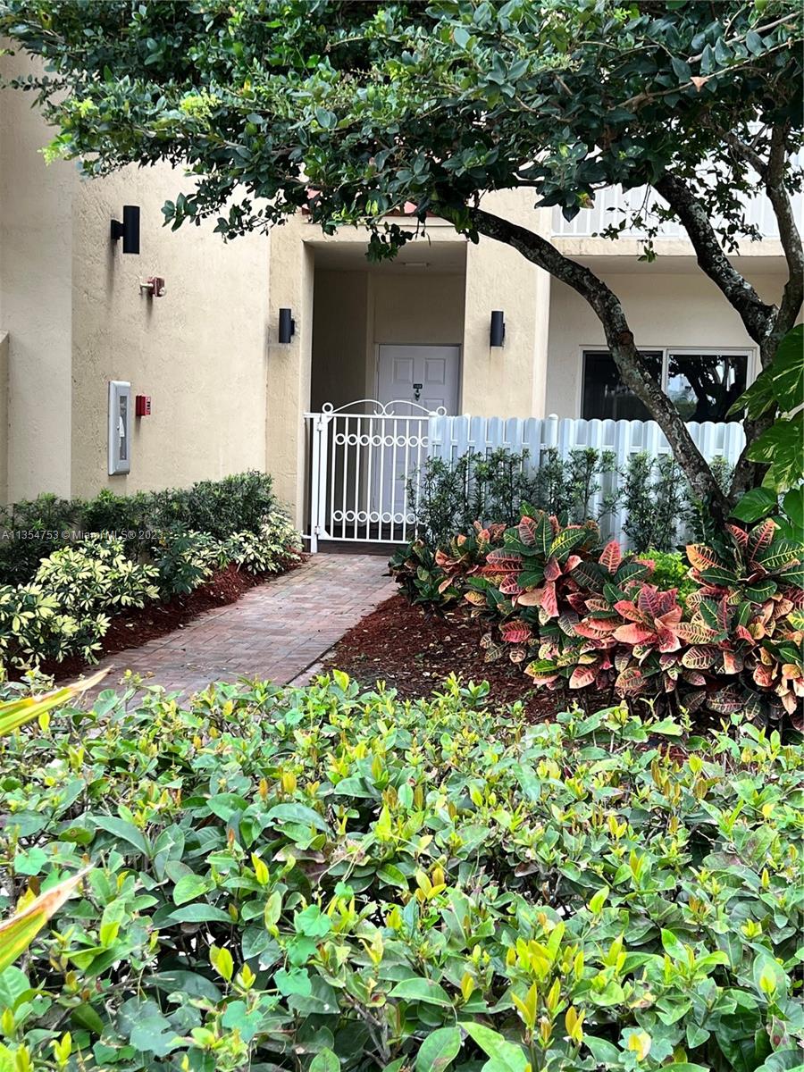 CAPTIVA CONDO D - Residential Lease