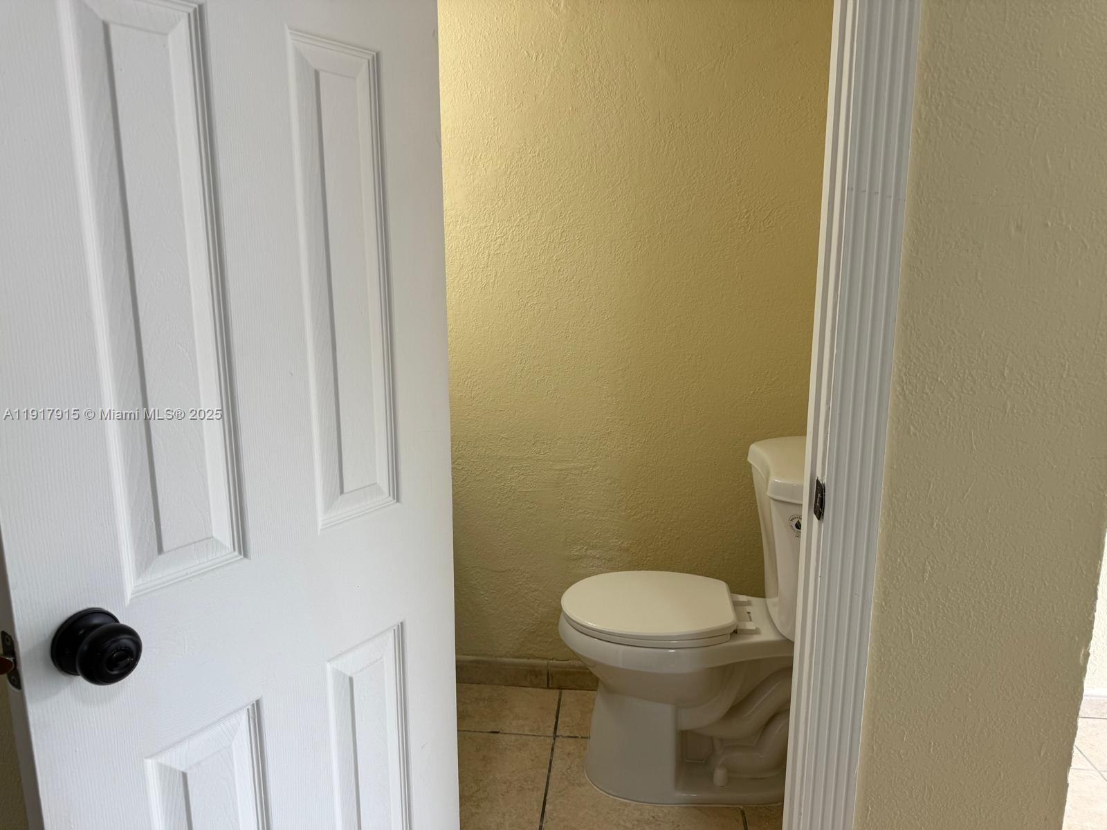 VILLAS DE NEW ENGLAND CON - Residential Lease