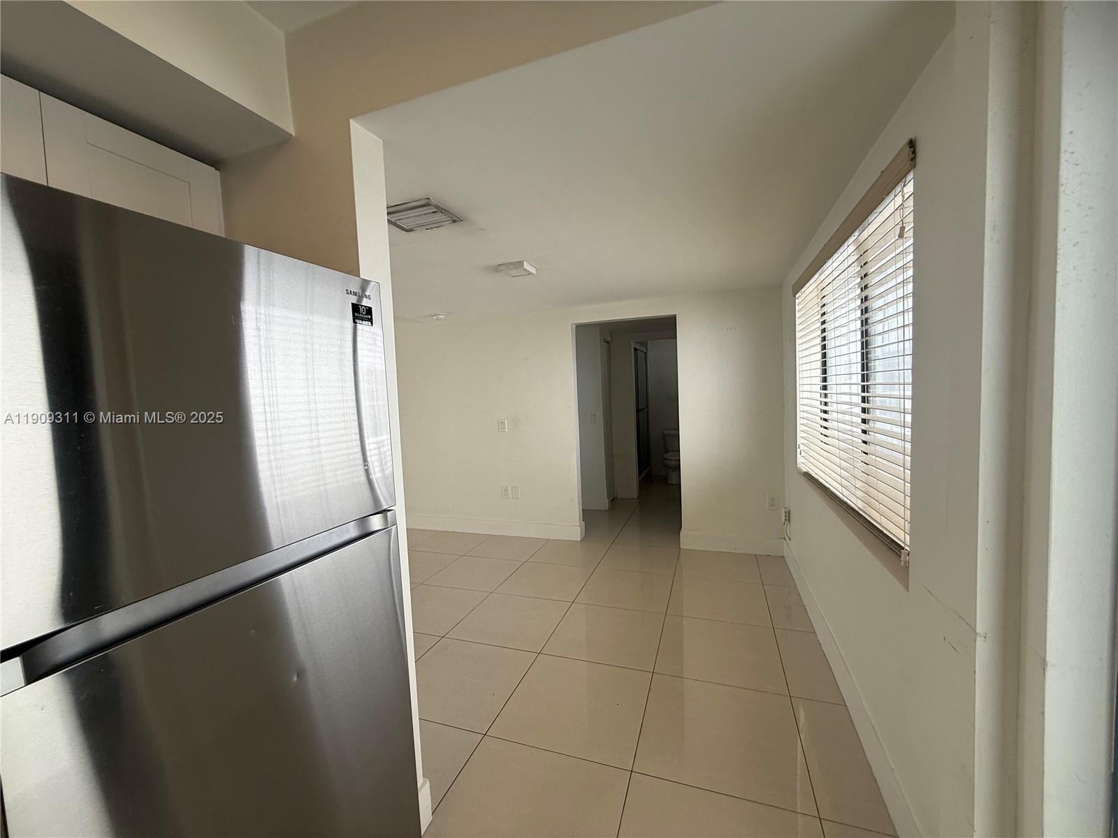 ISLE OF NORMANDY MIAMI VI - Residential Lease