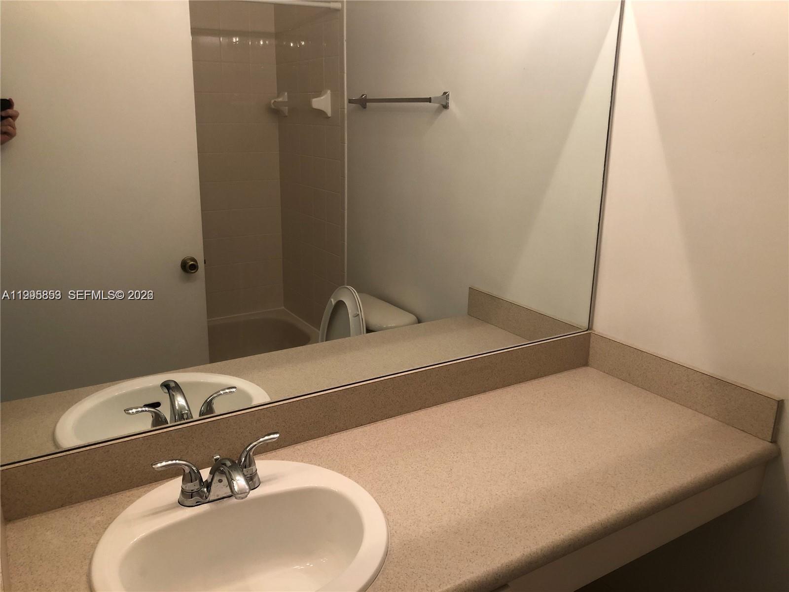 WASHINGTON COURT VILLAS - Residential