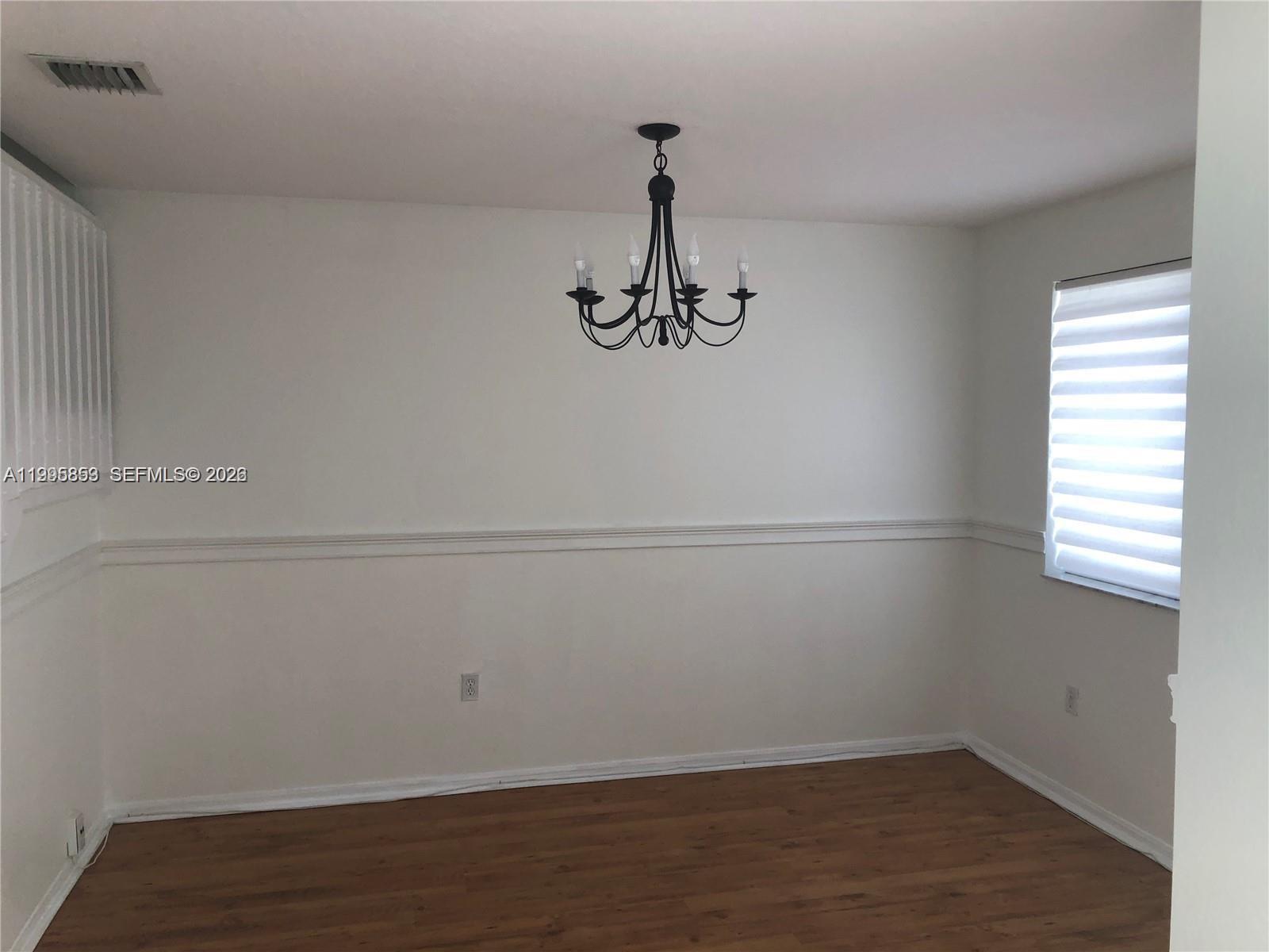 WASHINGTON COURT VILLAS - Residential