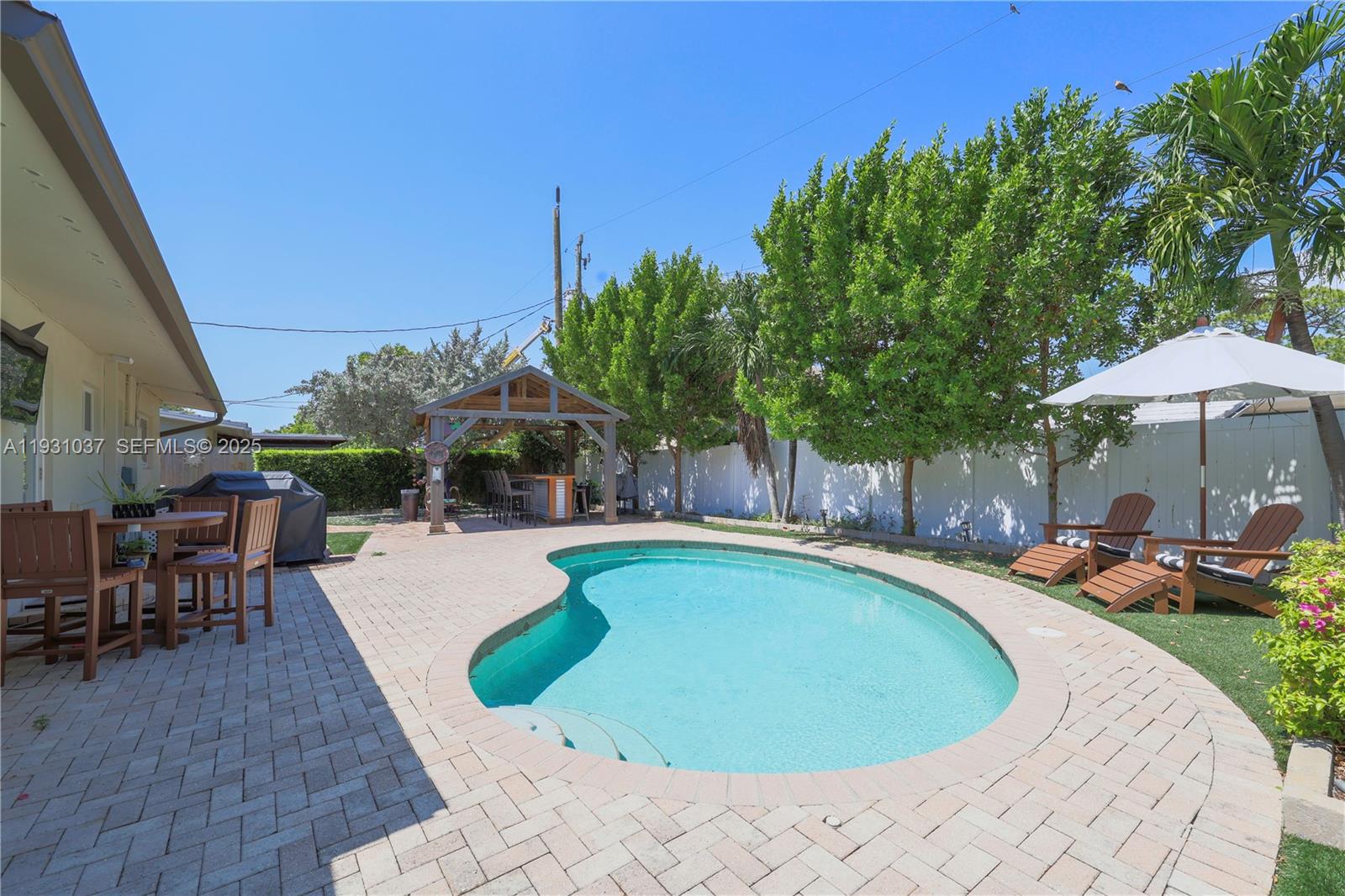 AVALON GARDEN ESTATES 1ST - Residential