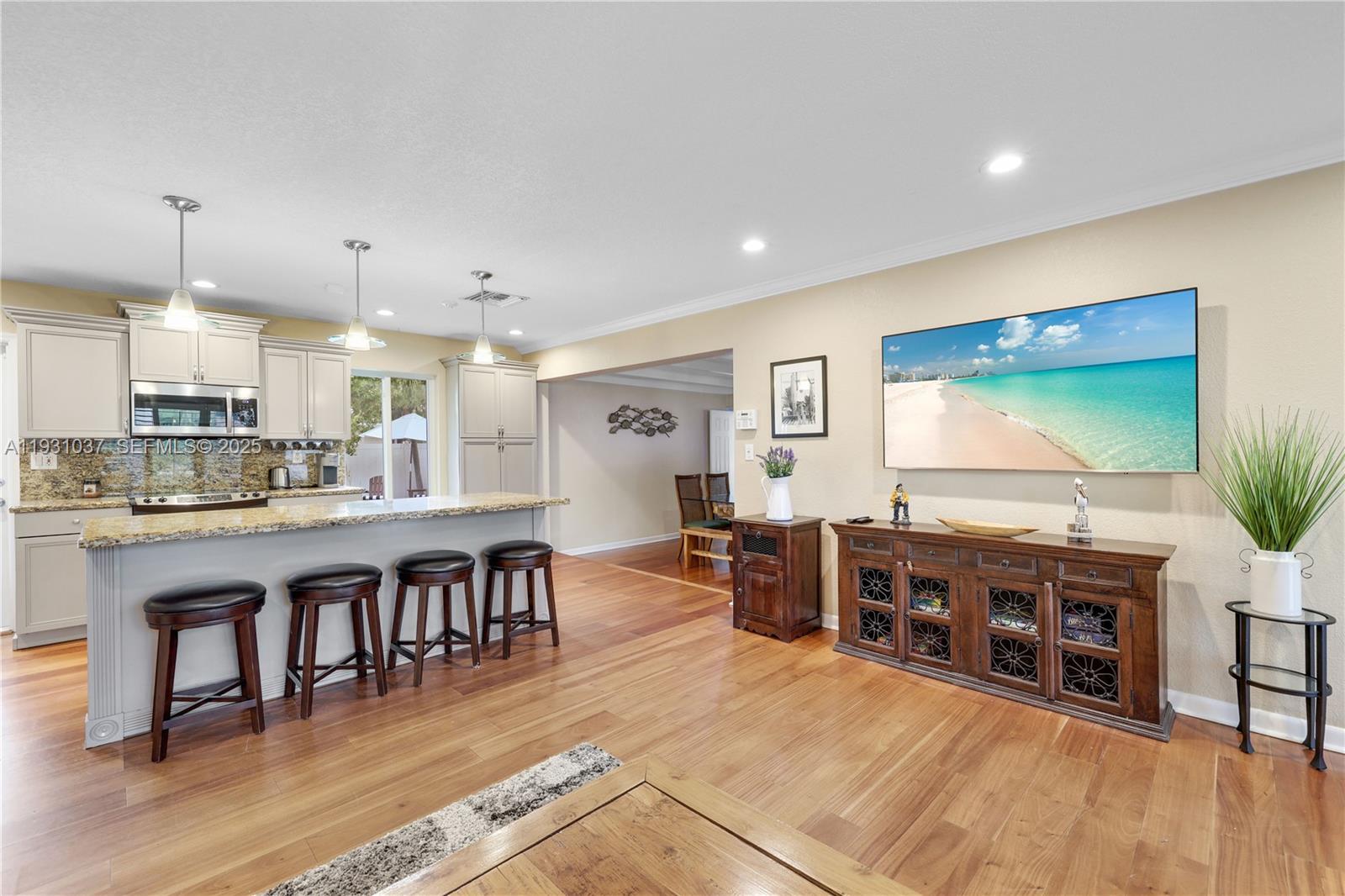 AVALON GARDEN ESTATES 1ST - Residential