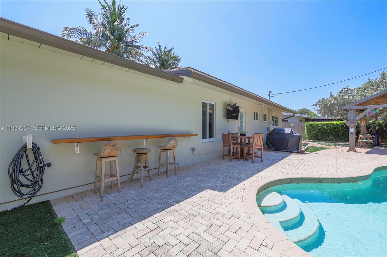 AVALON GARDEN ESTATES 1ST - Residential