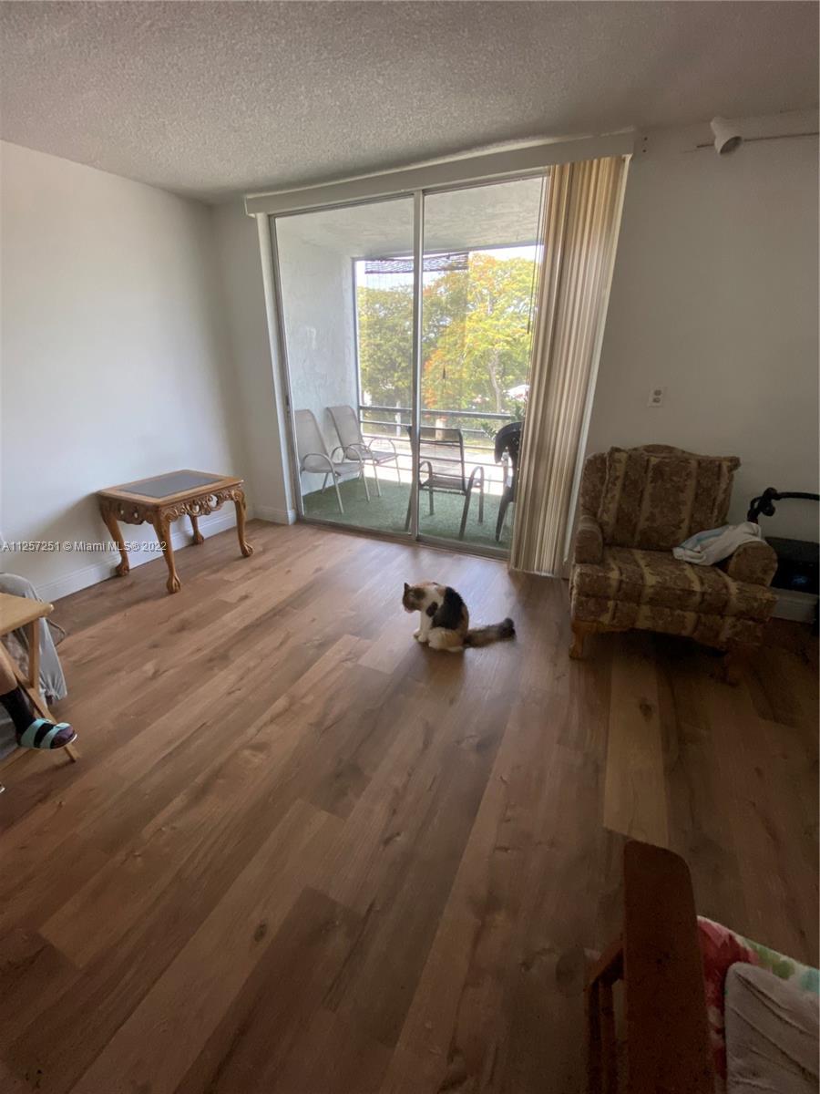 EL CONQUISTADOR SOUTH CON - Residential