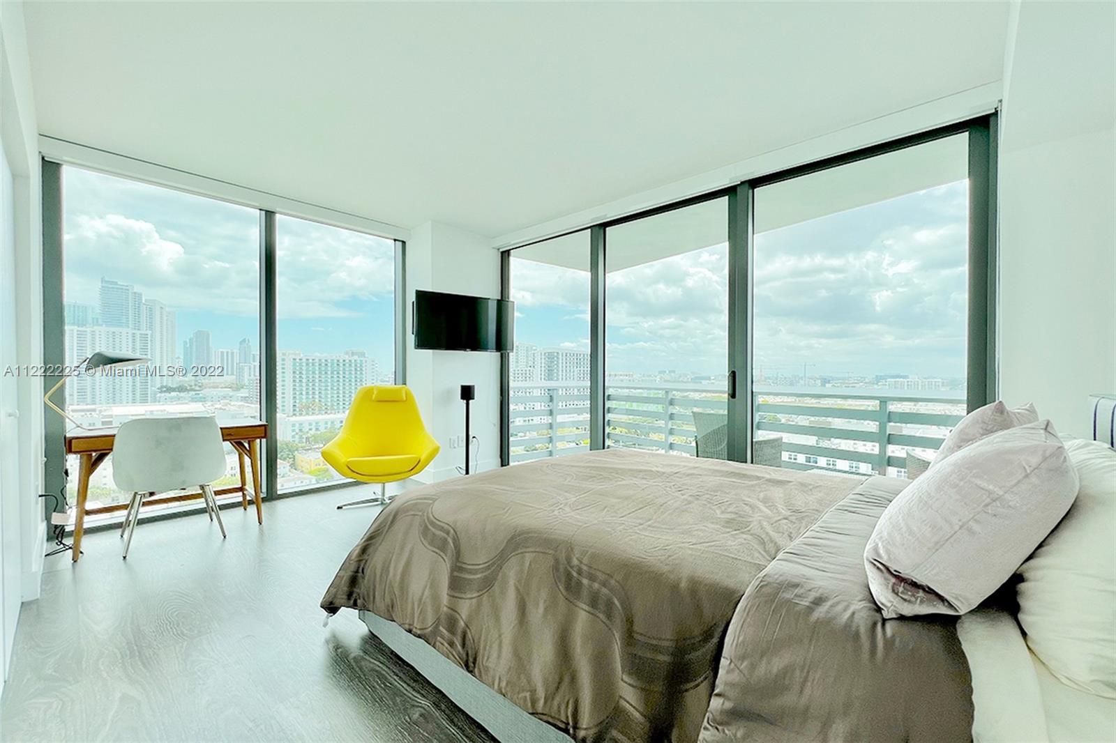 ICON BAY CONDO - Residential Lease