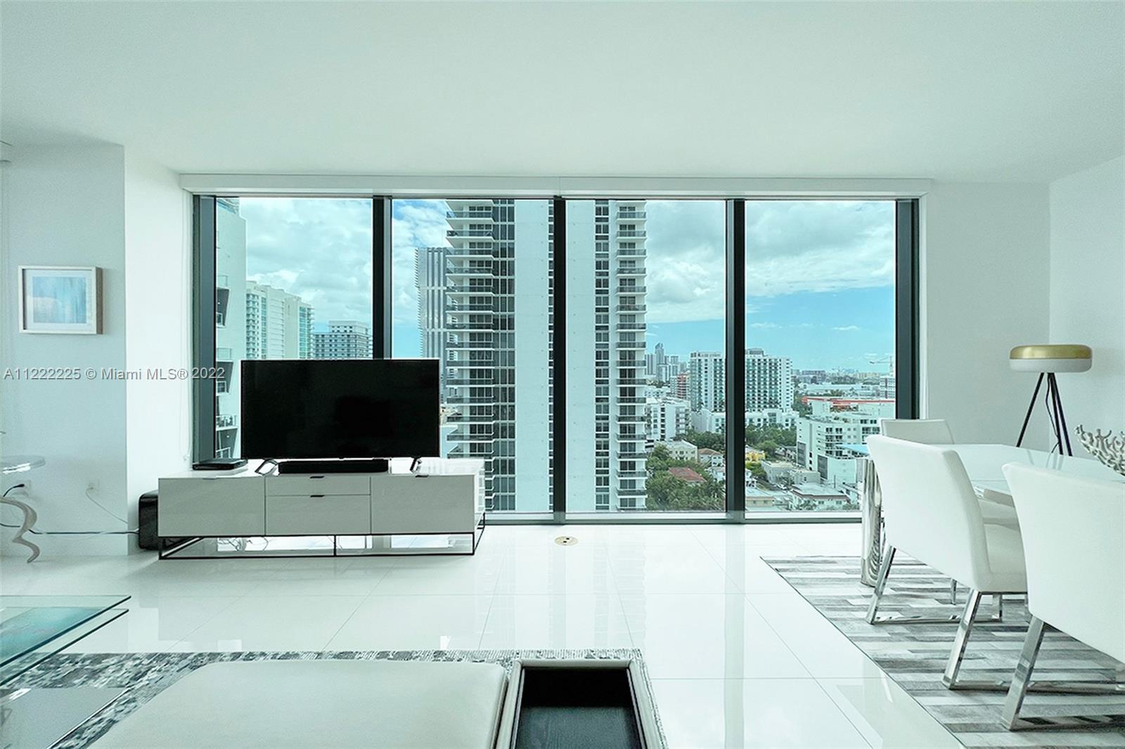 ICON BAY CONDO - Residential Lease