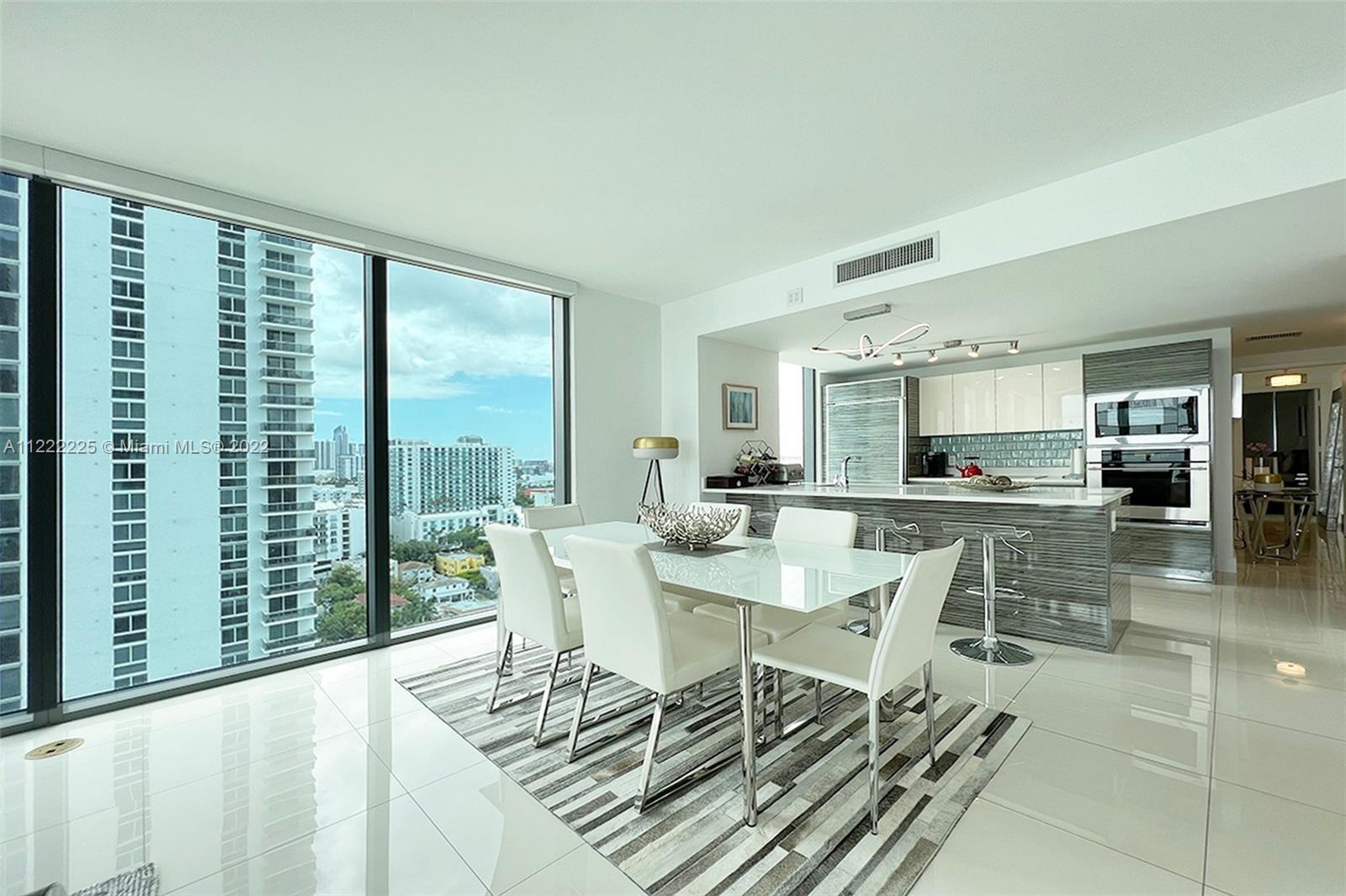 ICON BAY CONDO - Residential Lease