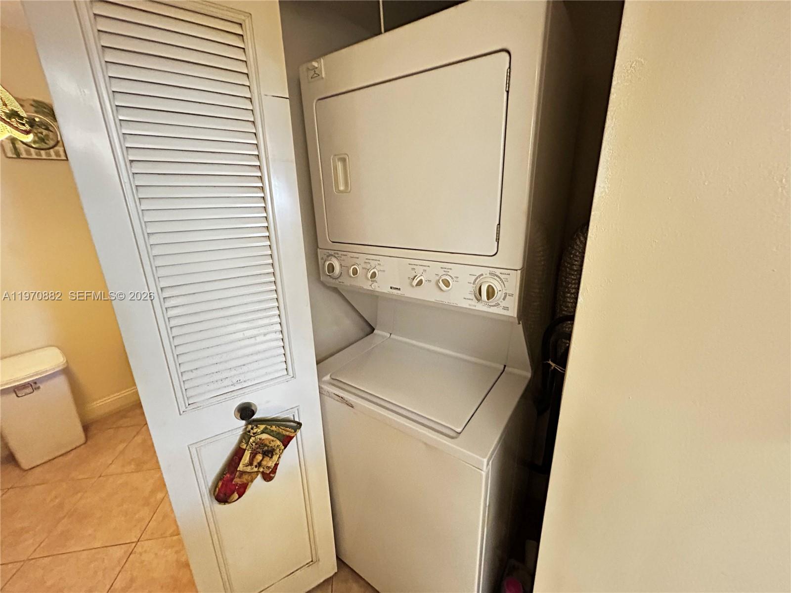 ROYAL PALM AT PLANTATION - Residential