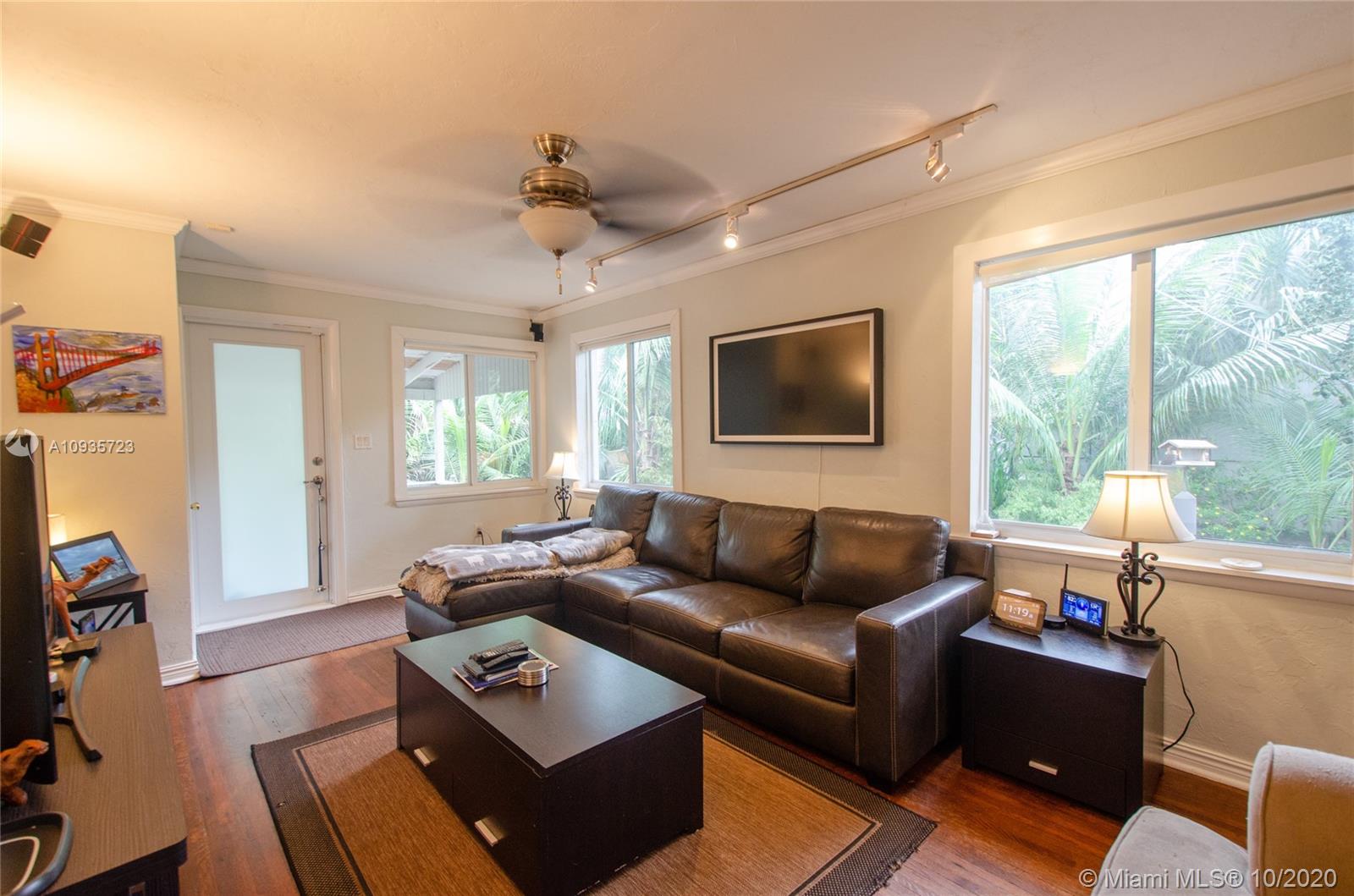 RIVERSIDE PARK - Residential