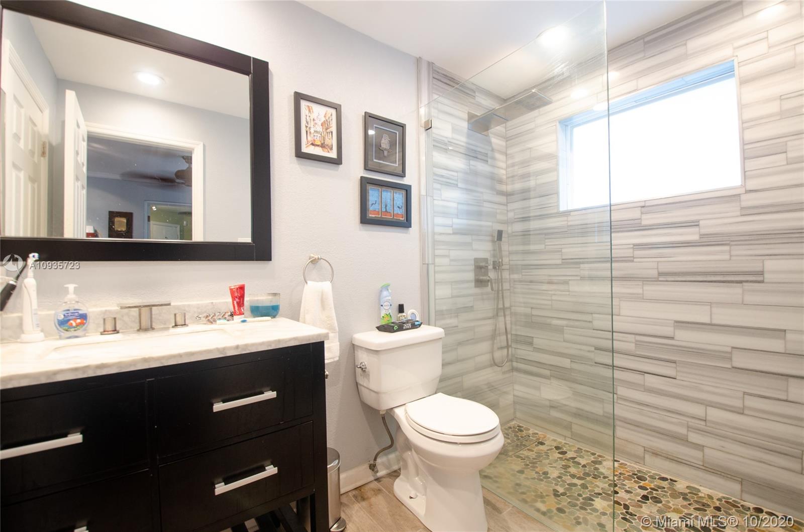 RIVERSIDE PARK - Residential