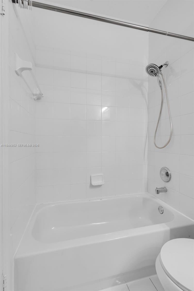 LAS BRISAS AT DORAL CONDO - Residential