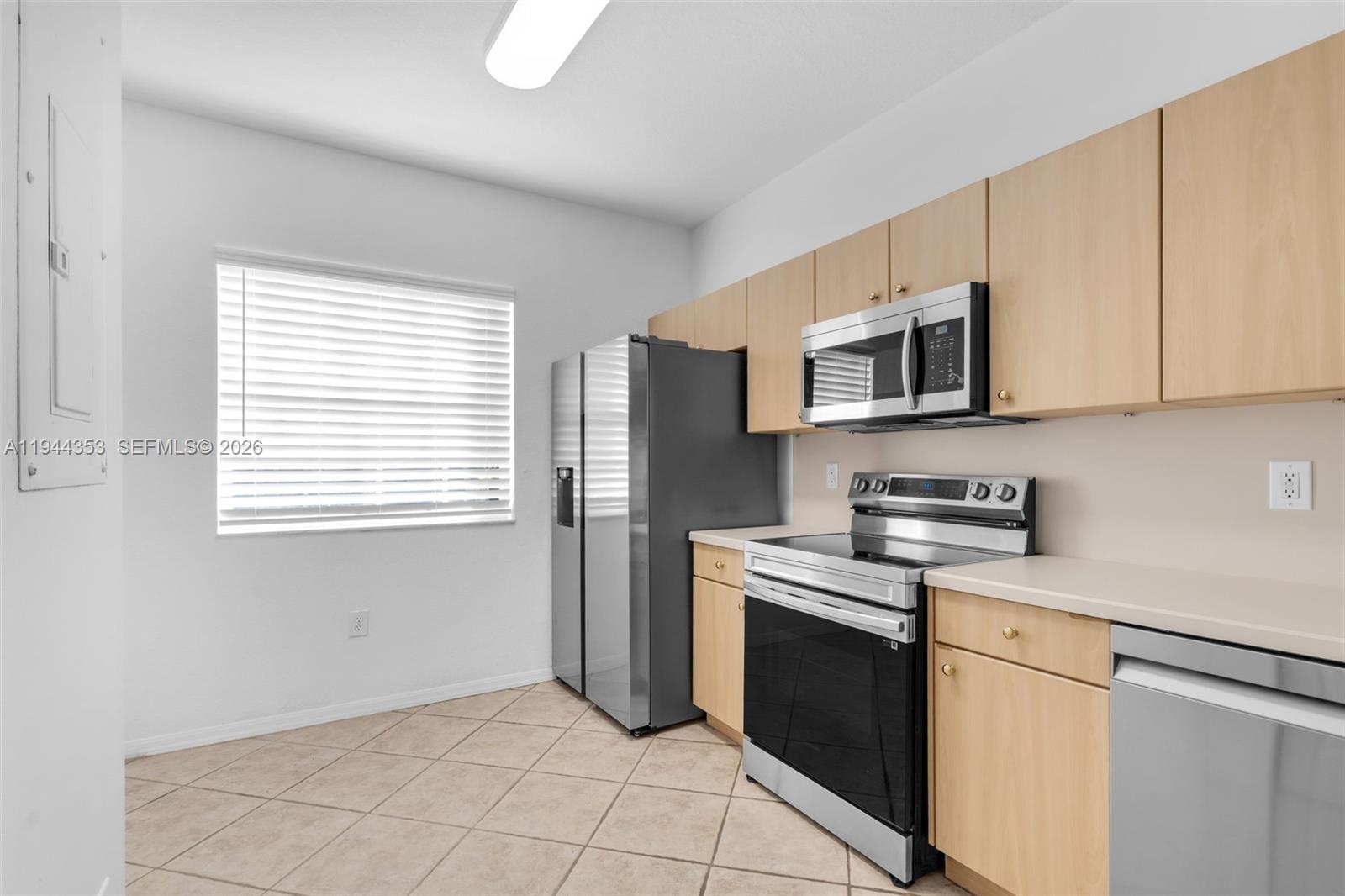 LAS BRISAS AT DORAL CONDO - Residential