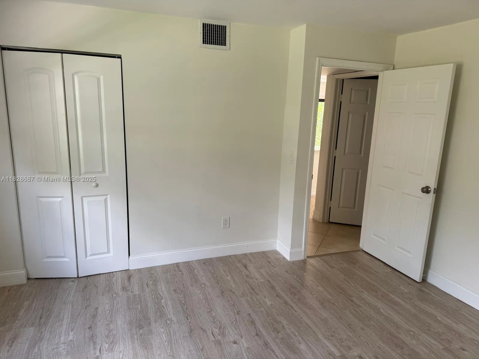 Boca Raton, Florida 33428, United States, 2 Bedrooms Bedrooms, ,2 BathroomsBathrooms,Residential,Active,158800