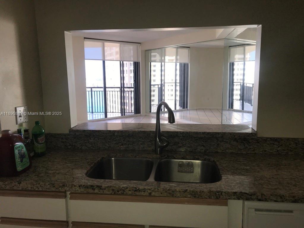BRICKELL KEY II CONDO - Residential