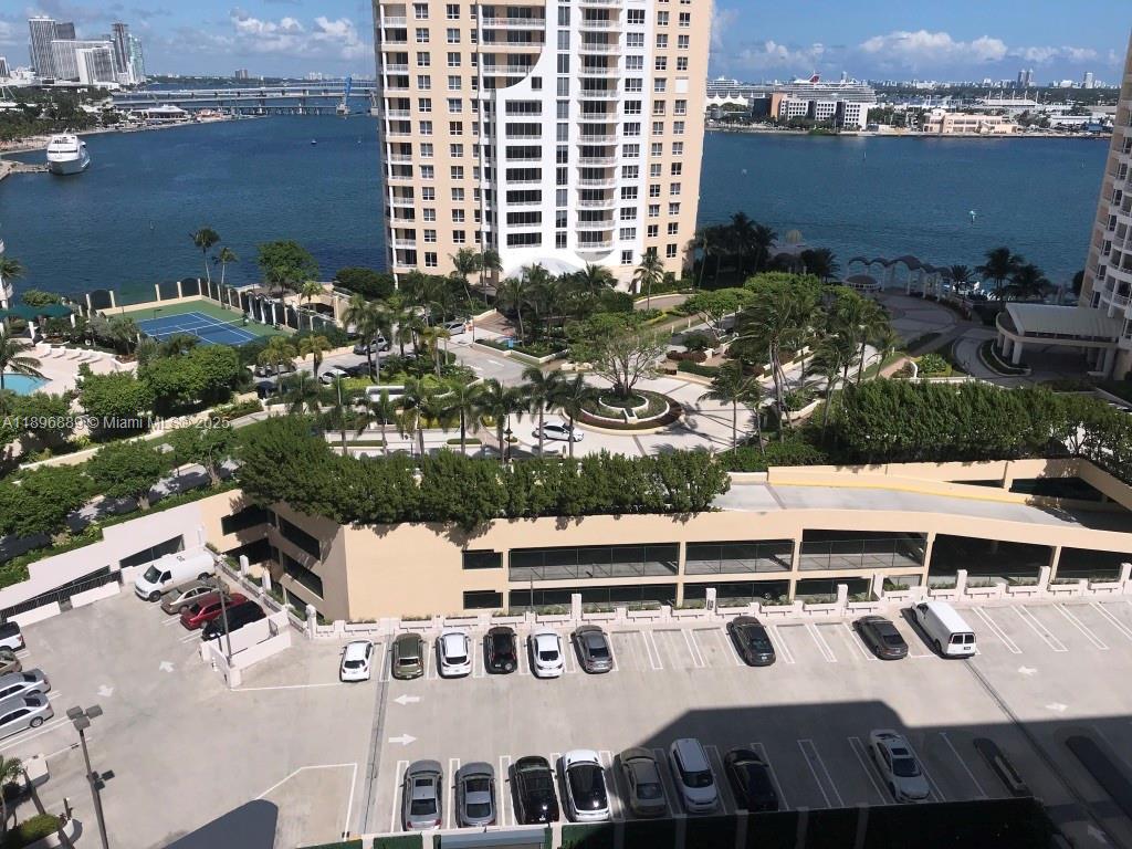 Nestled within the exclusive Miami Brickell district, Brickell Key offers an exceptional opportunity for individuals seeking to capitalize on the burgeoning trend in the area. The Mandarin Oriental Residences, along with other projects on the island and throughout the Brickell region, anticipate substantial price increases per square foot in the future. This presents a unique chance to purchase a unit within a building with substantial growth potential. The unit boasts ample space, a bright and well-distributed floor plan, gorgeous water views , recently installed high impact windows and is currently vacant and readily available for viewing.