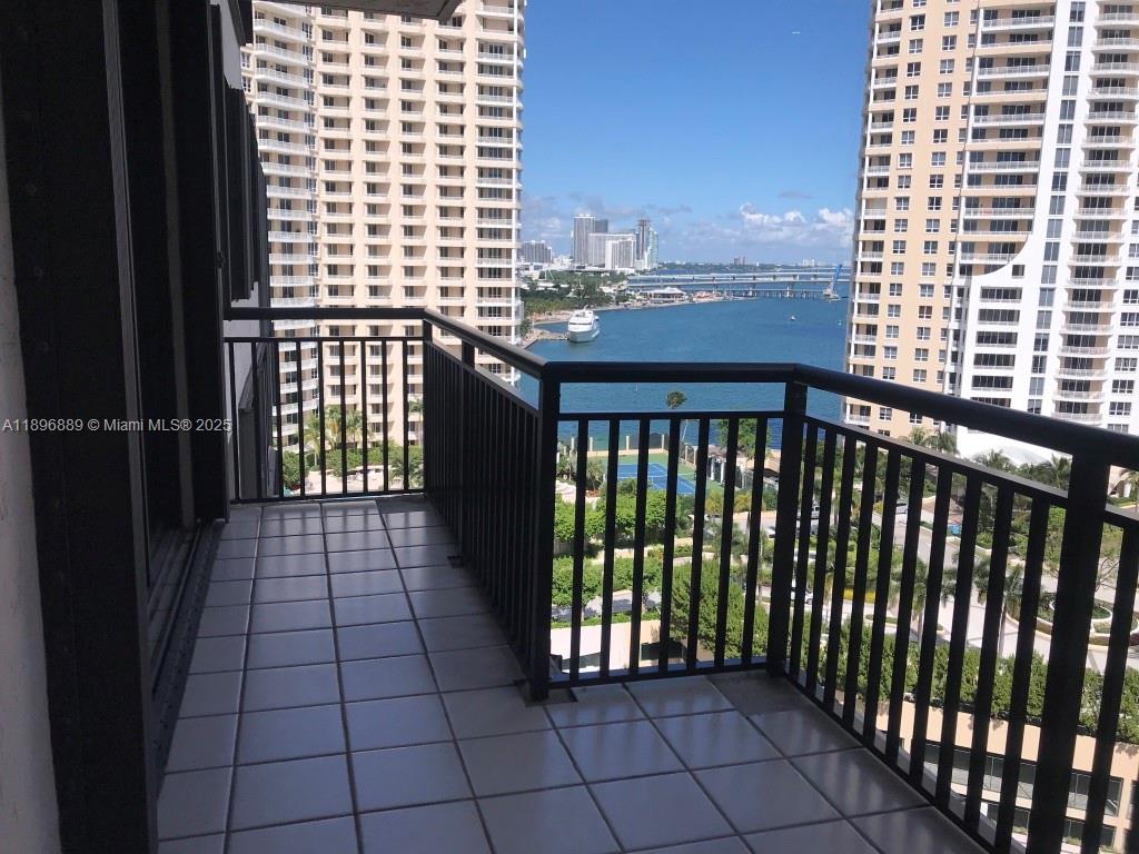 BRICKELL KEY II CONDO - Residential