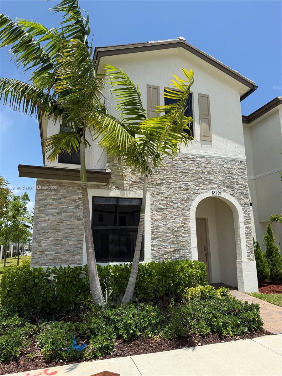 12991 Sw 232nd Ln 12991, Miami, Broward County, Florida - 3 Bedrooms  
3 Bathrooms - 