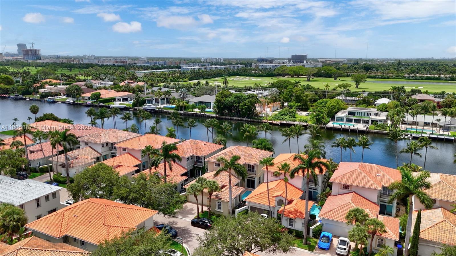 1560 Shoreline Way, Hollywood, FL, 33019/$1,850,000 2 1560 Shoreline Way