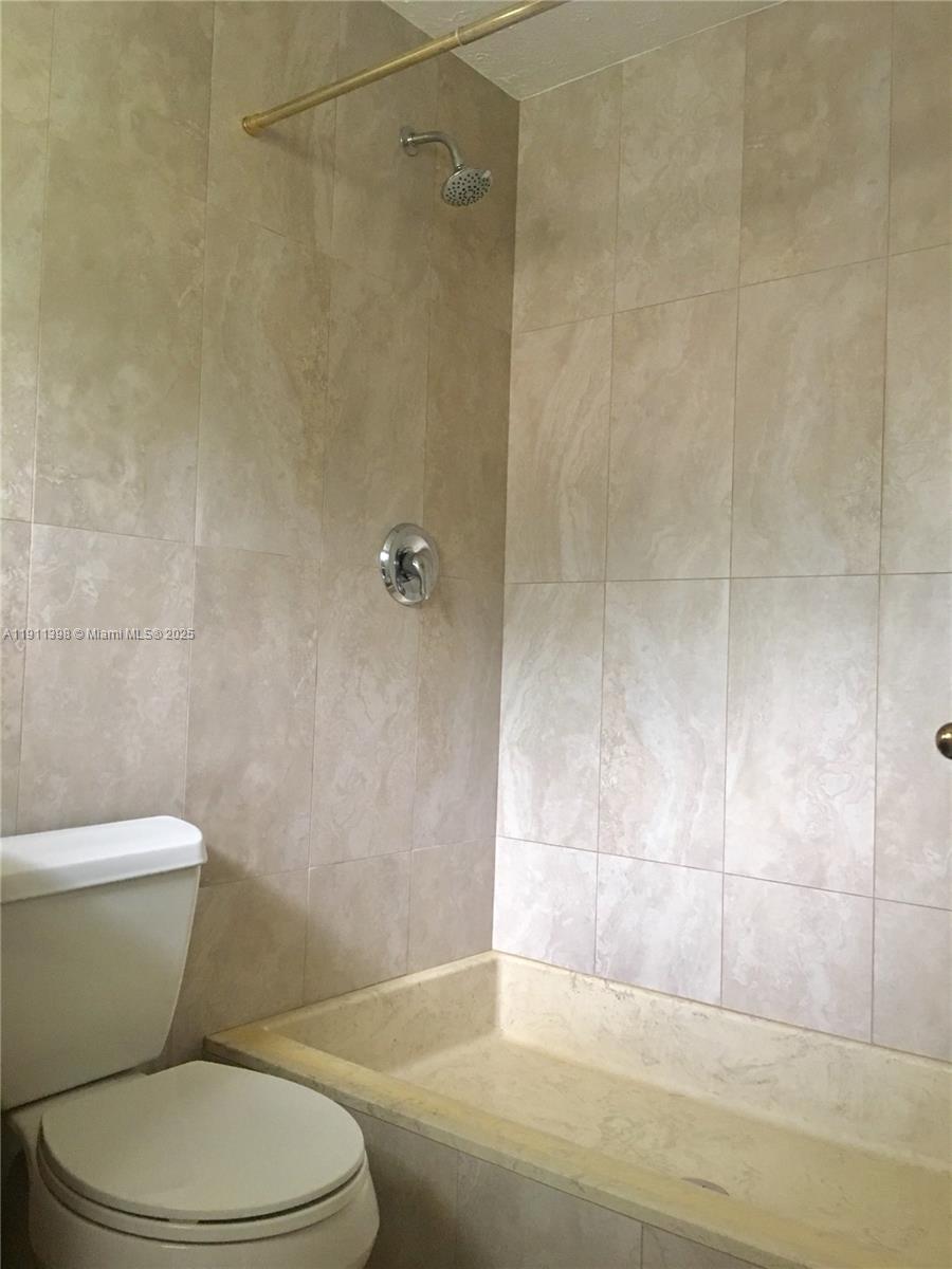 CORAL RIDGE ISLES - Residential Lease