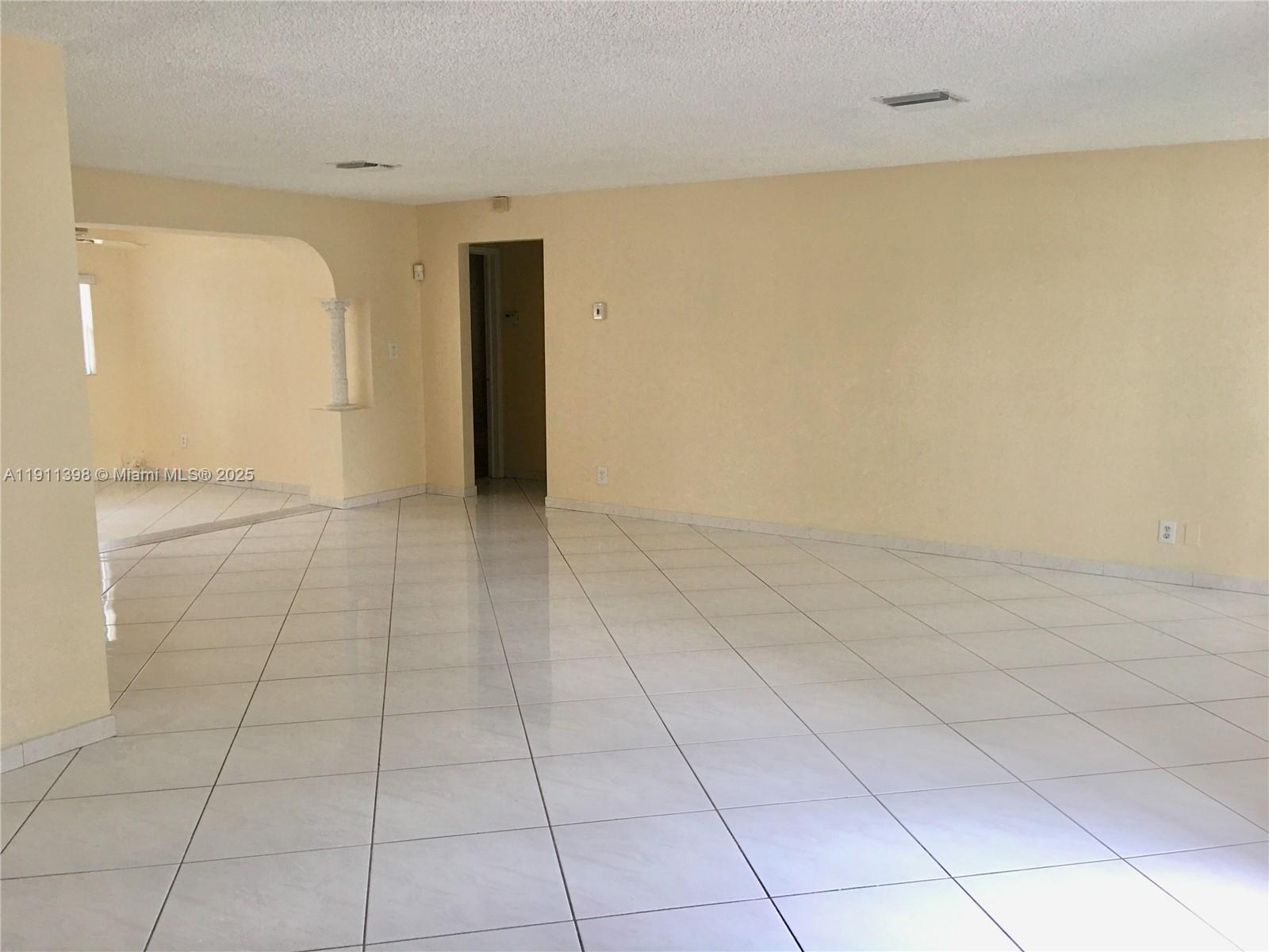 CORAL RIDGE ISLES - Residential Lease