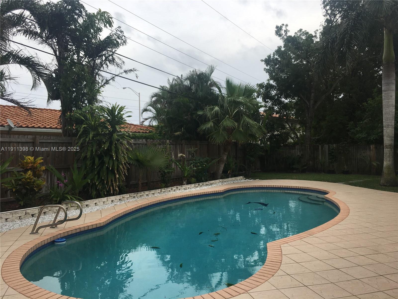 CORAL RIDGE ISLES - Residential Lease