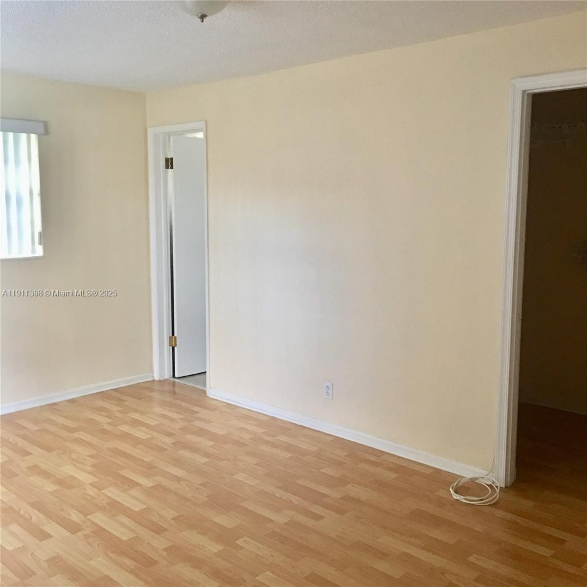 CORAL RIDGE ISLES - Residential Lease