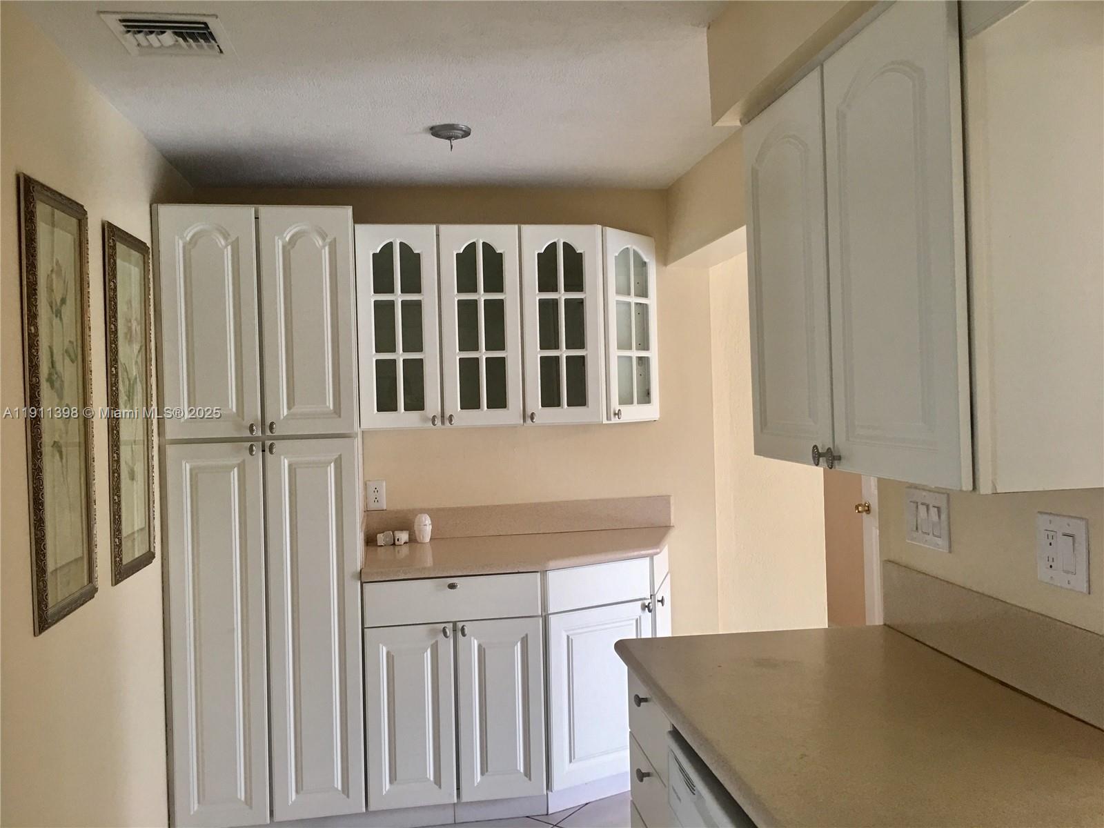 CORAL RIDGE ISLES - Residential Lease