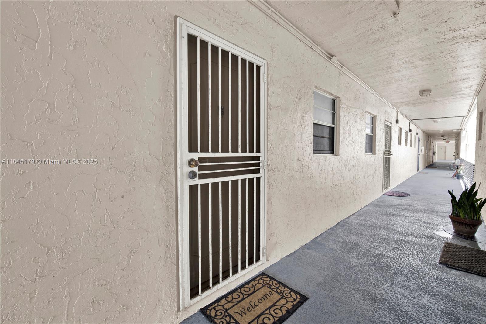 NEW LAND GARDENS CONDO - Residential