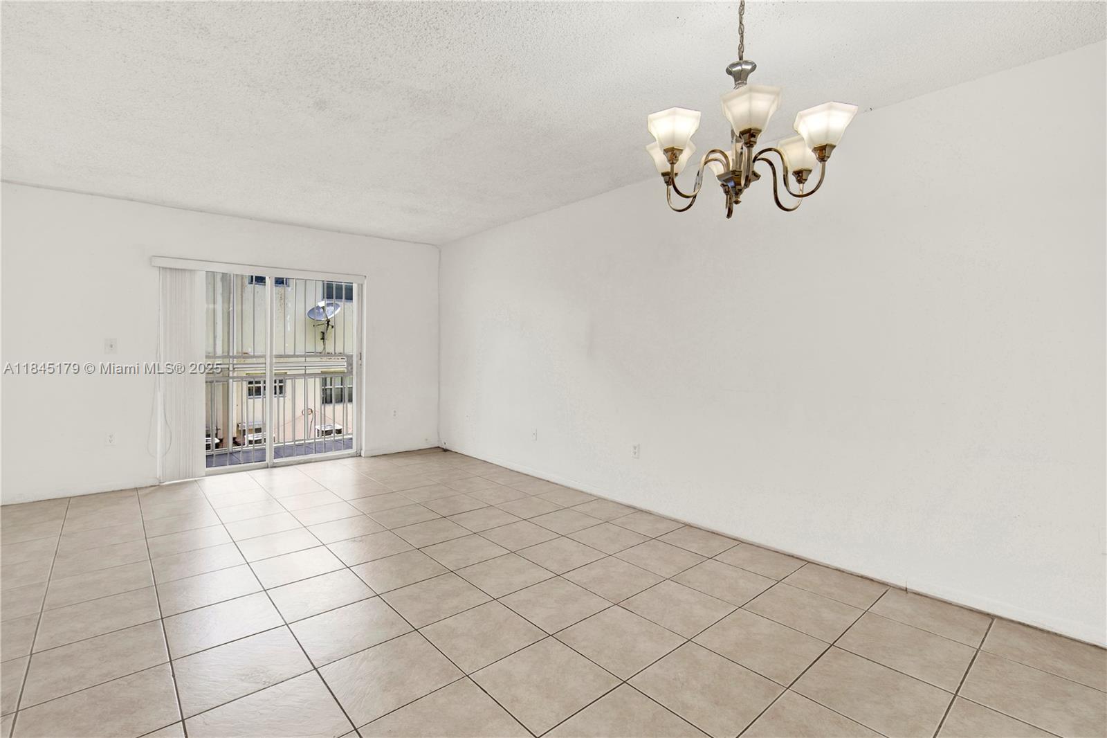 NEW LAND GARDENS CONDO - Residential